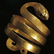 蛇形黄金手镯.jpg