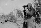 009-徐肖冰，1940年，我军在华北地区敌后发动“百团大战”，八路军副总司令彭德怀在前线指挥。.jpg