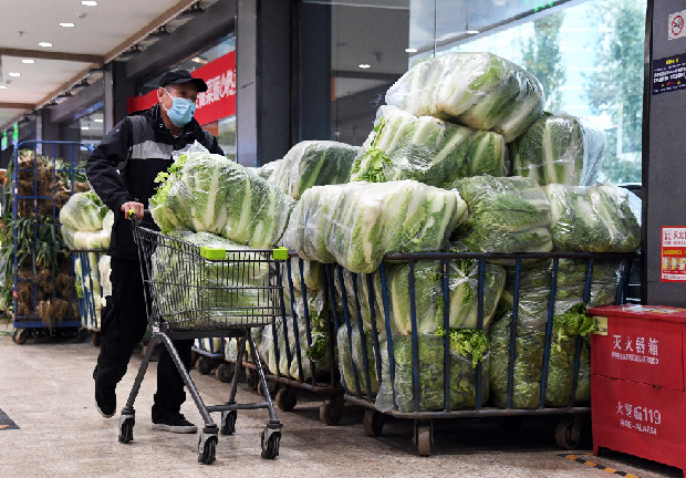 北京超市：冬儲菜上市銷售忙