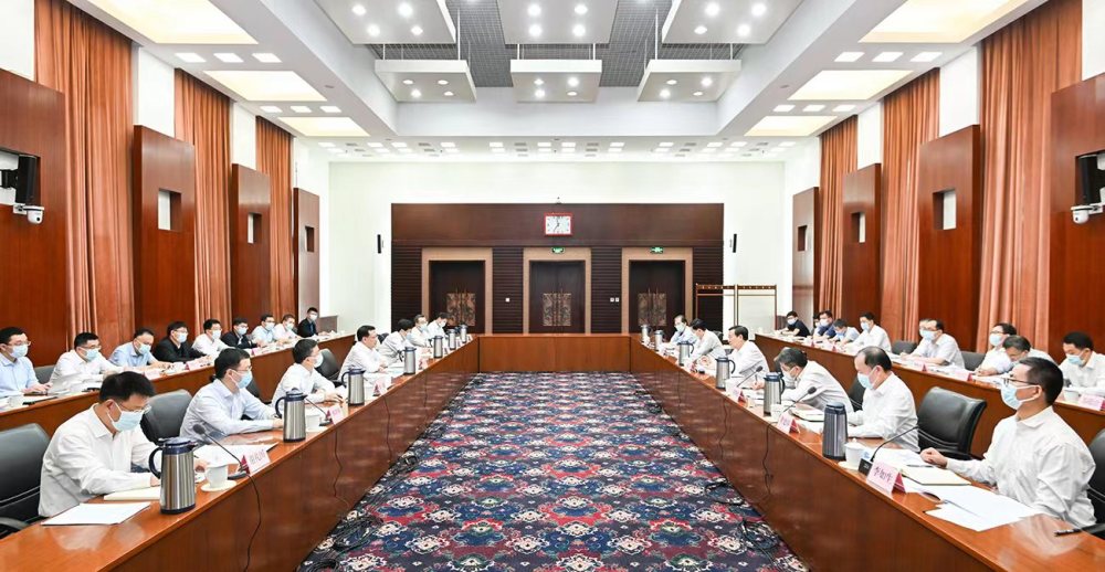 袁家軍胡衡華帶隊走訪國家有關部委對接工作 李小鵬倪虹王文濤王廣華分別參加座談2