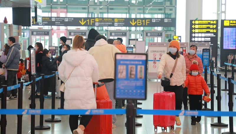 【新春走基層】飛行員Vlog：“煙火氣”真的回來了