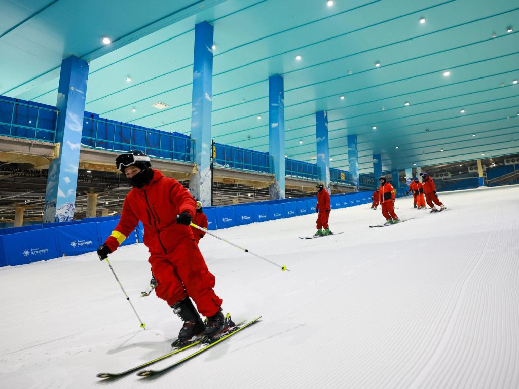 “冷”賽道激發“熱”活力——浙江冰雪經濟一線觀察