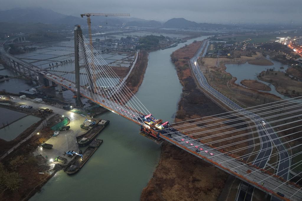 浙江：杭州至德清市域鐵路全線橋梁實現貫通