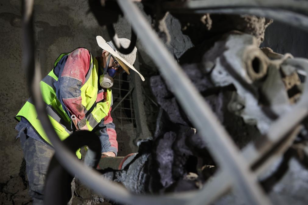 蘭永臨高速公路辛家隧道貫通