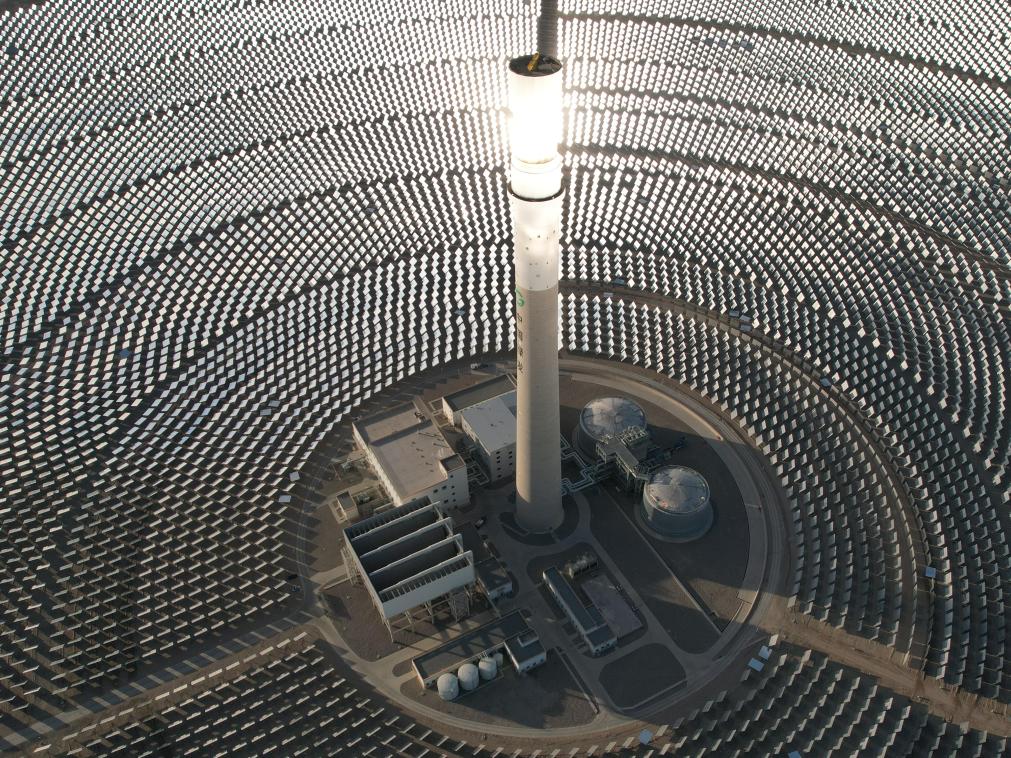 多技術路線並行 “超級鏡子”在這裡變身