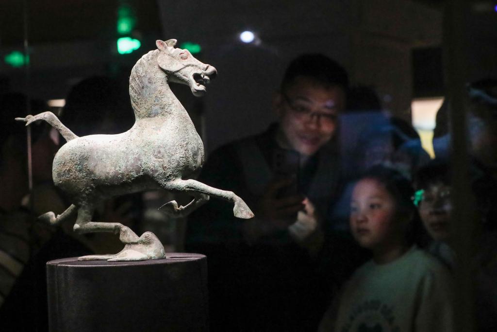 甘博奇妙夜“馬力全開”