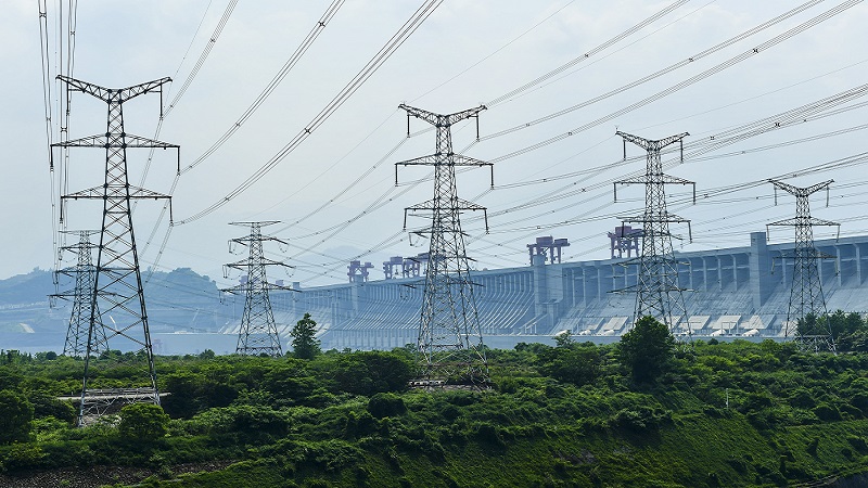 長江本流のカスケード式水力発電所、発電量３兆キロワット時突破