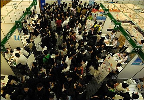 韓國8月就業人口增幅創6年最低 “放棄就業者”首破50萬人