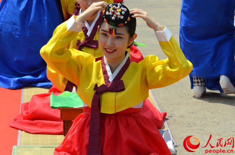 實拍韓國傳統成人禮 女生及笄男生加冠【組圖】