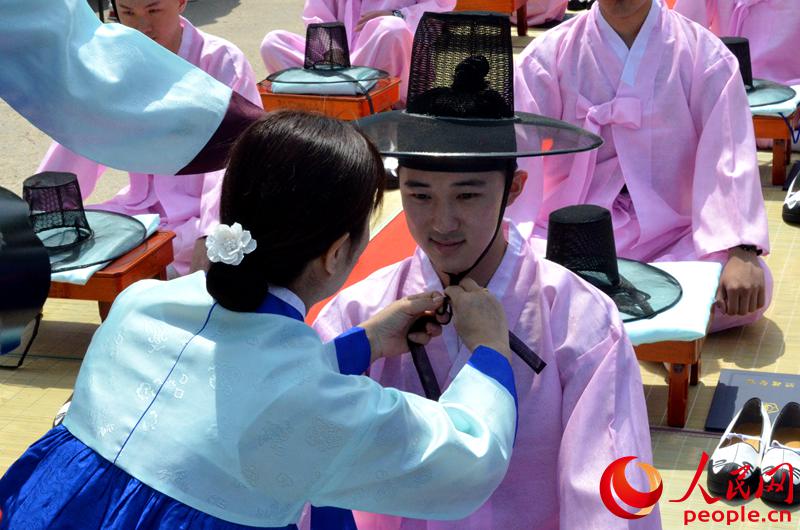 實拍韓國傳統成人禮 女生及笄男生加冠【組圖】