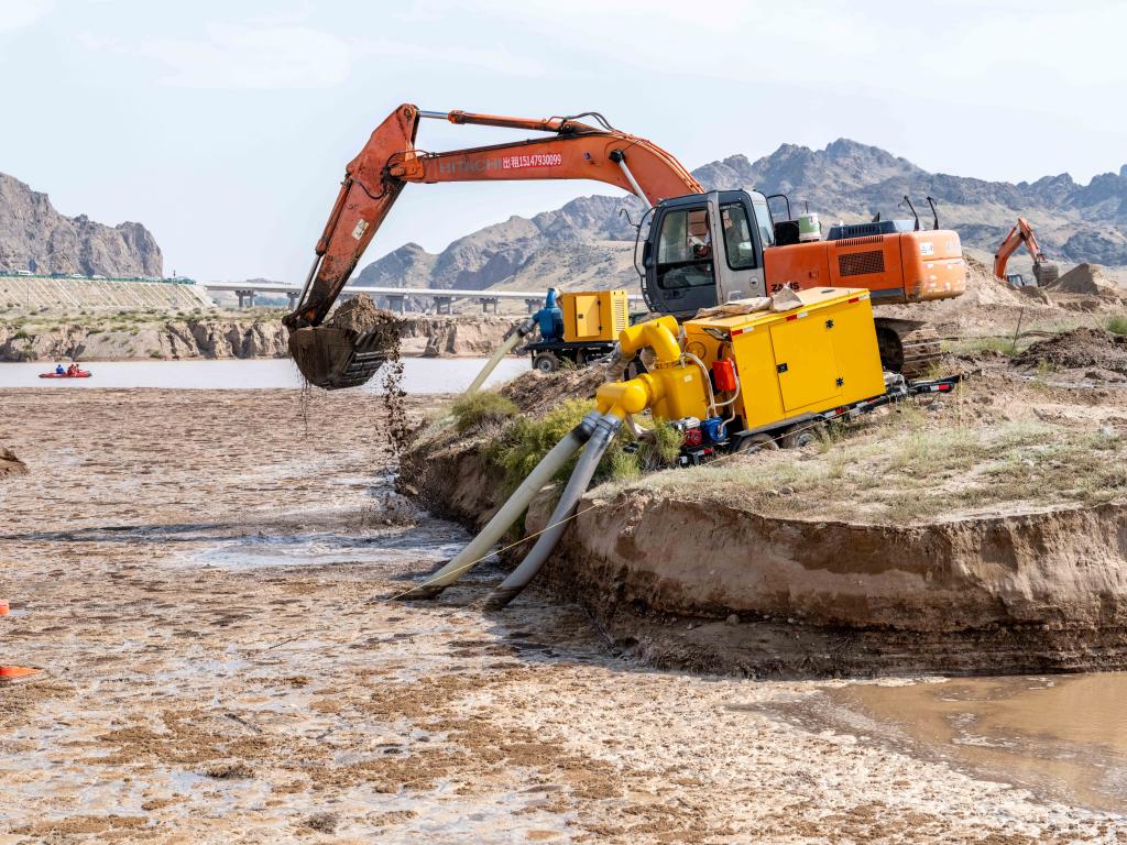 內蒙古烏拉特後旗山洪救災：700餘人全力搜救失聯人員