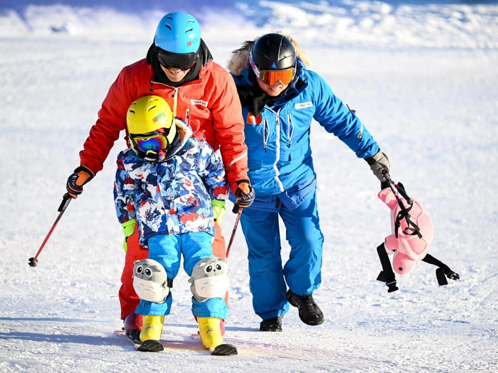 159項活動、45條線路！內蒙古這個冬天“全域沸騰”