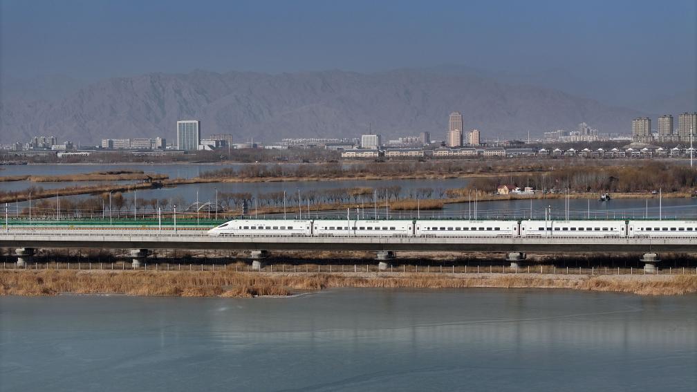 包銀高鐵全線投運聯通西北高鐵環形路網