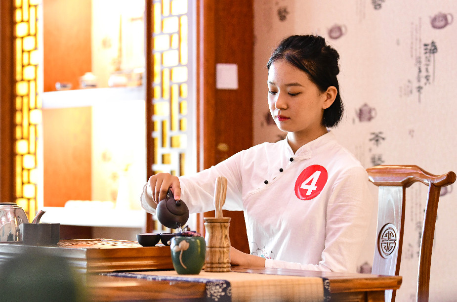 內蒙古呼和浩特：中等職業學校技能大賽開幕