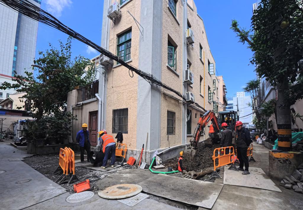 組圖：告別“拎馬桶” 擁抱新生活