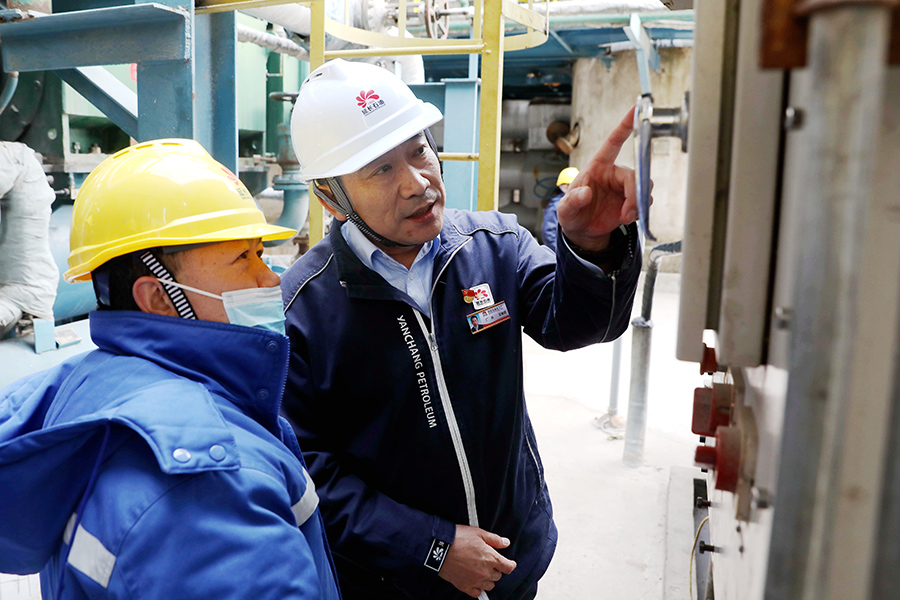 開展自救互救技能培訓，組織崗位職工繪製崗位逃生路線圖。