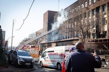 南非約翰內斯堡建築火災死亡人數升至64人