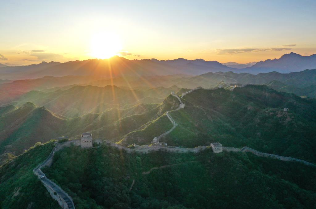 天空之眼瞰祖國——萬里長城 金山獨秀
