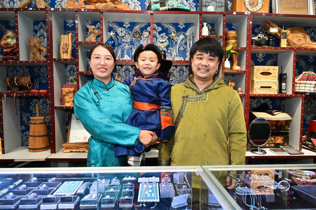 “90後”殘疾銀匠齊天賜的創業故事