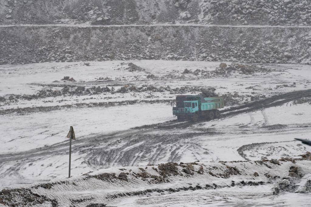 “百年煤城”鶴崗：加快調整産業結構 探索煤與非煤産業多輪驅動之路