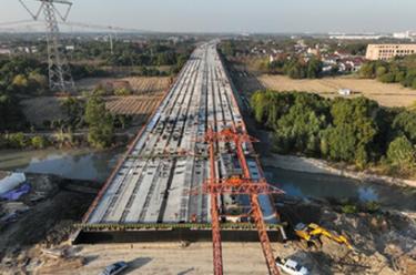 蘇&高速公路七都至桃源段ST-QL5標主線橋梁全幅貫通