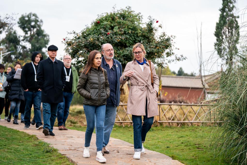 第五屆世界媒體峰會參會代表在雲南參訪