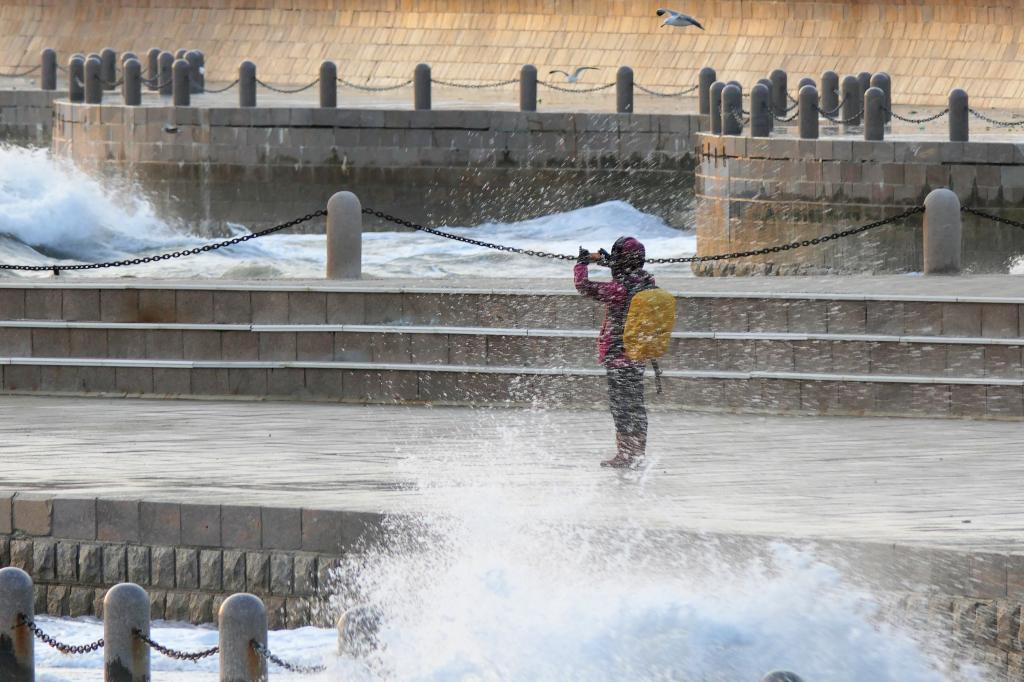 寒潮影響我國中東部地區