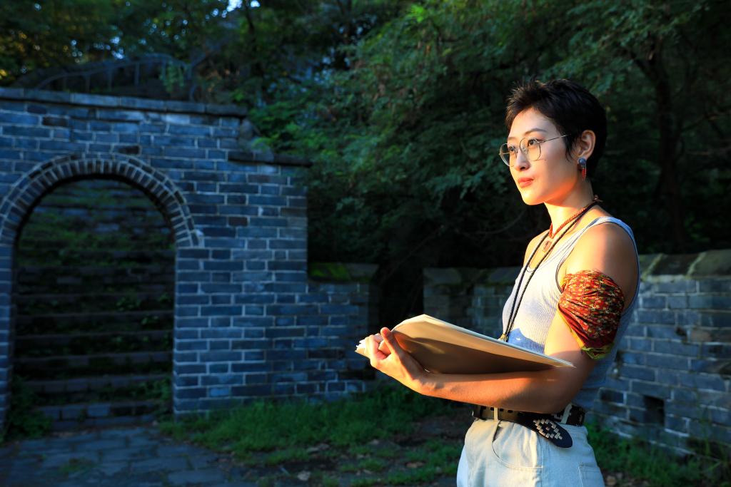 新時代中國調研行·長城篇｜插畫師姜一哥：繪出不一樣的虎山長城