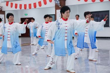 杭州臨安：推進鄉鎮&ldquo;一老一小&rdquo;服務 打造農村幸福生活