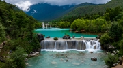雲南麗江：玉龍雪山迎來夏日旅游熱