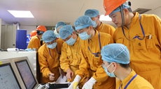 核“芯”裏的日與夜