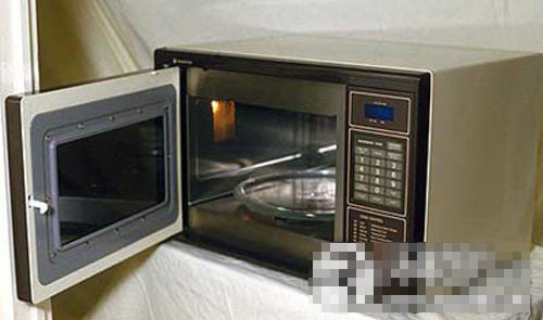 近些年，虐待動物事件頻發，令人髮指。