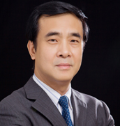 何裕隆：杏林春暖懸壺久 大醫精誠德雙修