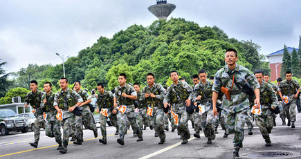 軍事學校の生徒、寫真で2016年を振り返る