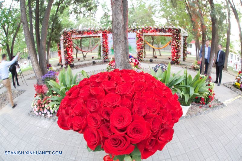 La 18ª Hortiflorexpo IPM Beijing/Shanghai se inauguró hoy miércoles en Beijing y los empresarios colombianos participantes esperan aprovechar la oportunidad para aumentar la exportación de sus flores a este creciente mercado asiático.