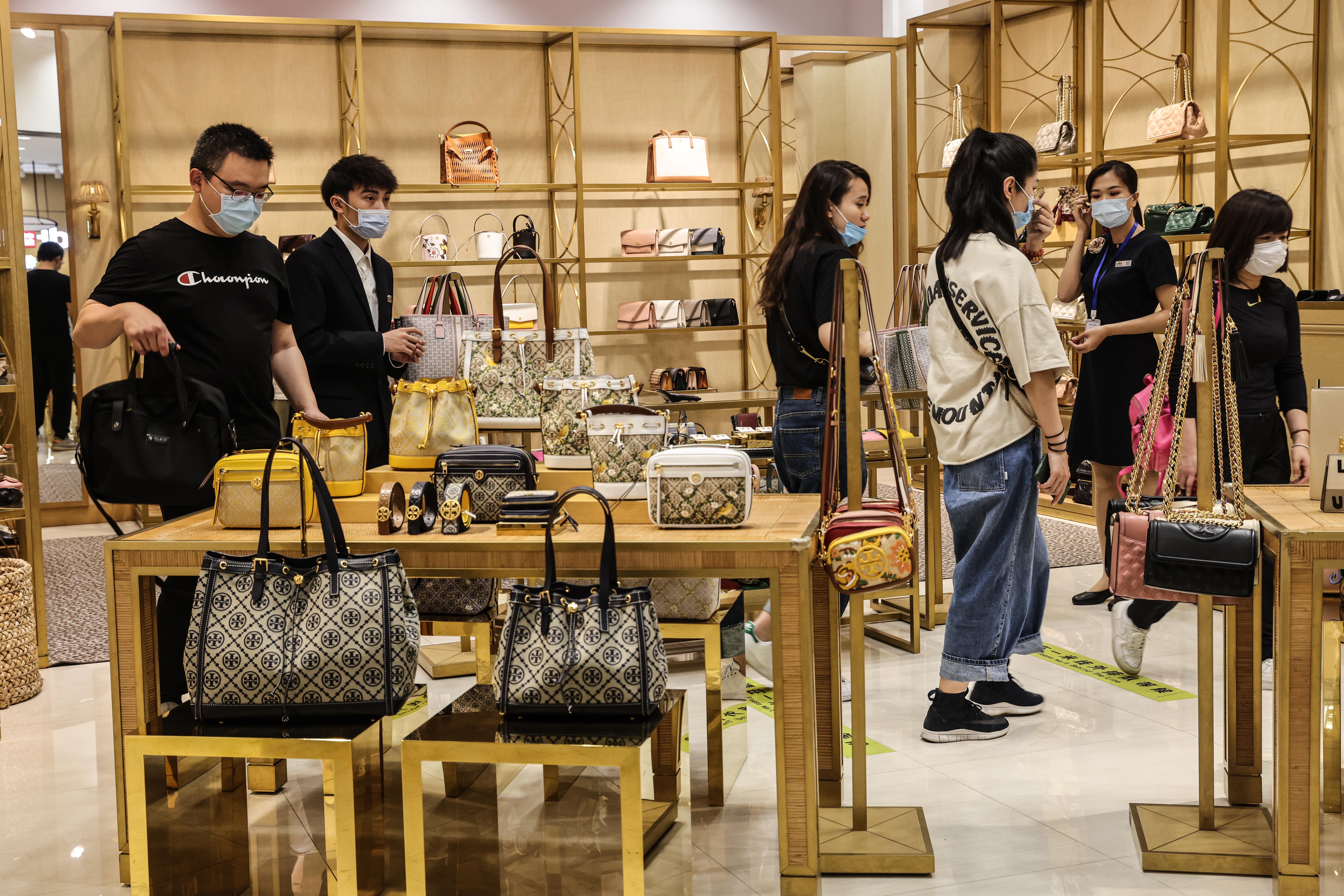 China emite directriz para facilitar acceso al mercado en puerto de libre comercio de Hainan